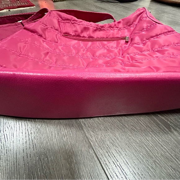 LUG PINK RASPBERRY LARGE CABLE CAR SHOULDER BAG - Picture 8 of 11